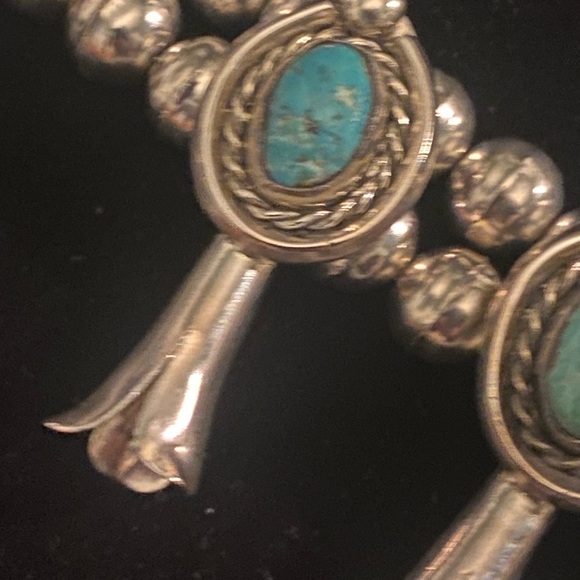 VINTAGE Antique Navajo Kingman Turquoise Sterling SILVER Squash Blossom Necklace - Picture 11 of 15